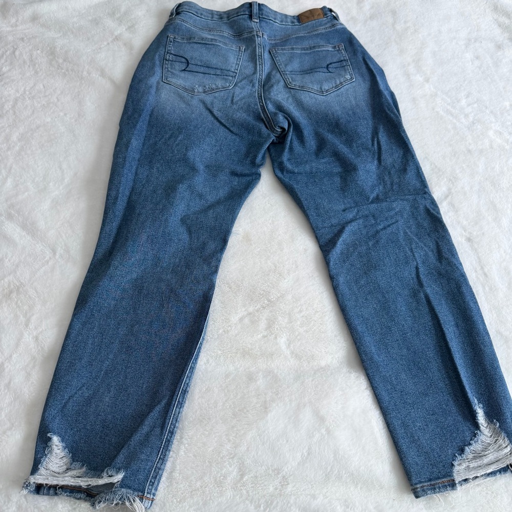 American Eagle Curvy Mom Jean Size 8 - Picture 9 of 10